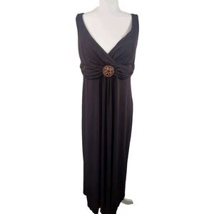 En Focus Studio Long Brown Dress Empire Medallion Embellishment Stretchy Size 16